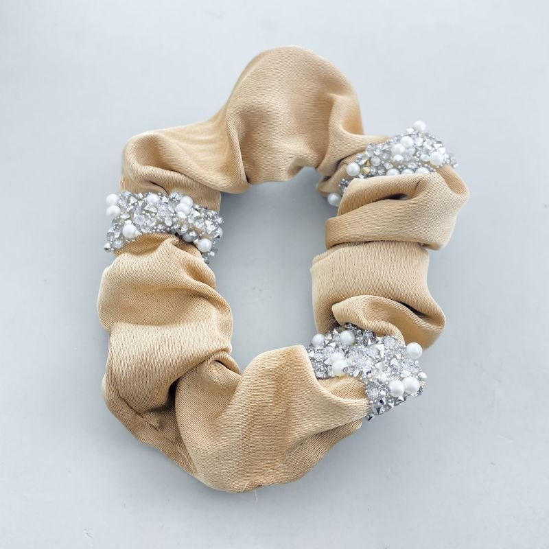 Acessório Xuxa Scrunchie cm 3 Fileiras Strass com Pérolas