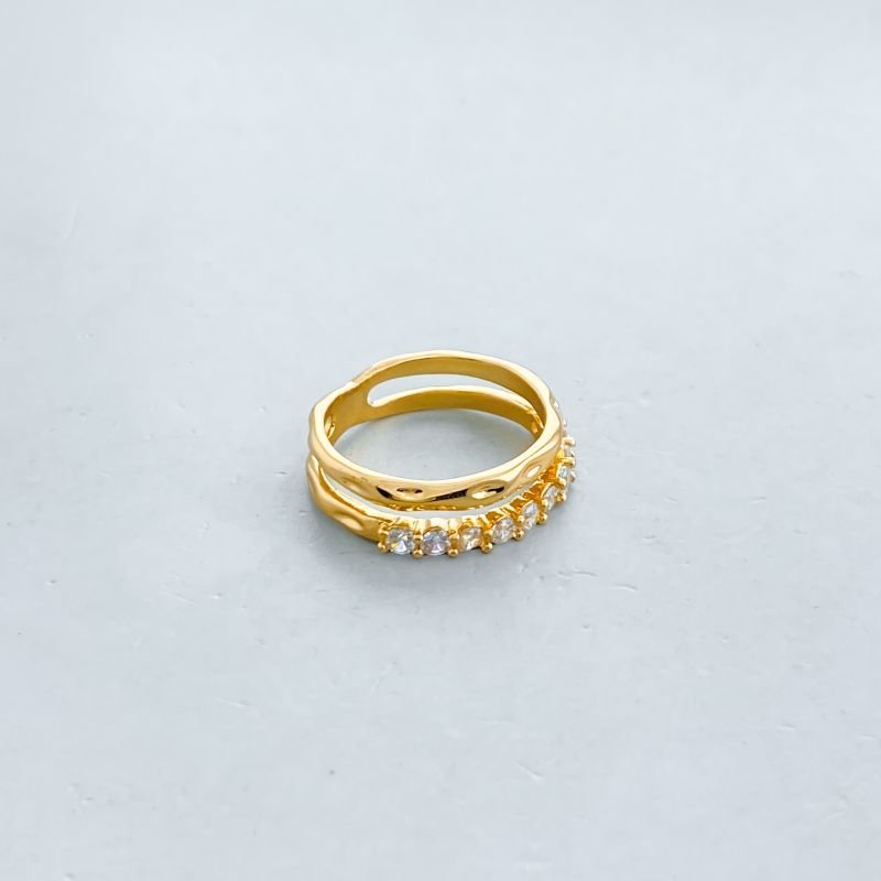 Anel Banho Diamante Duplo Cravejado E Aro Liso Ondulado