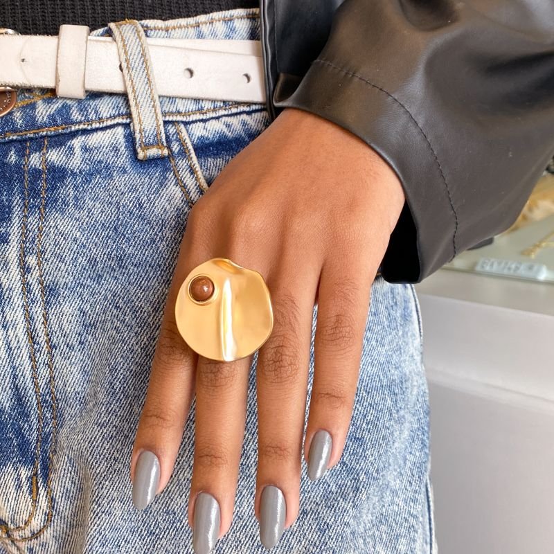 Anel Banho Diamante Maximalista Orgânico Acetinado Redondo com 1 Pedra Regulável