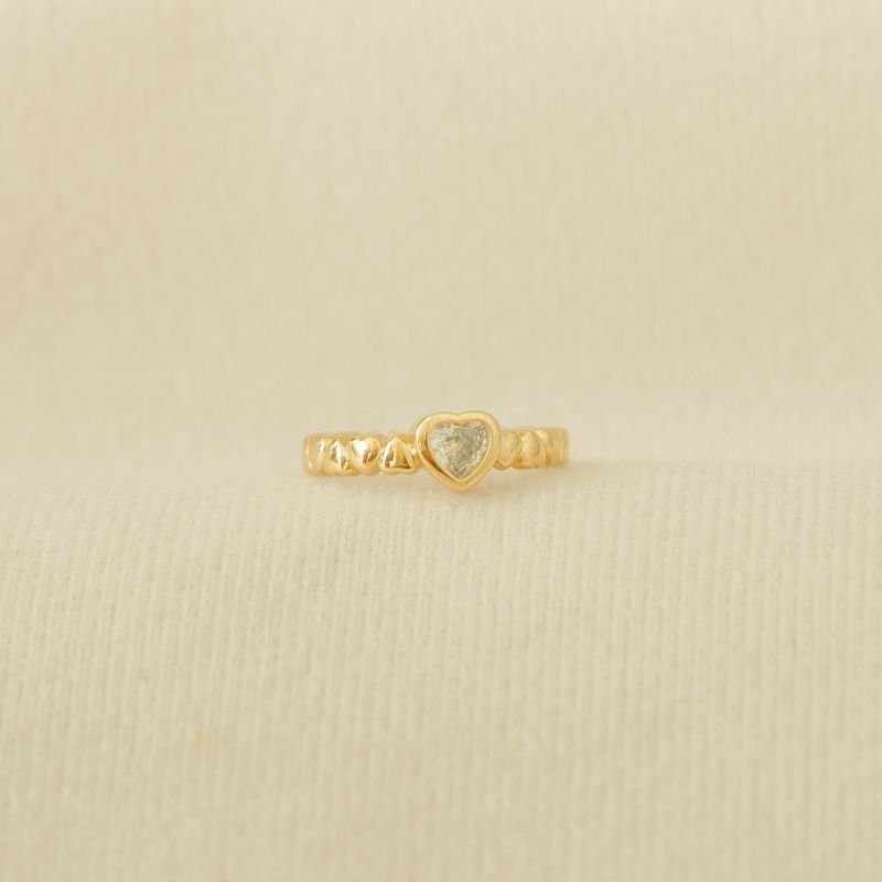 Anel folheado aro corações e zircônia