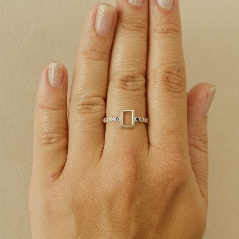 Anel prata800 10 pedras de zircônia e 1 retângulo