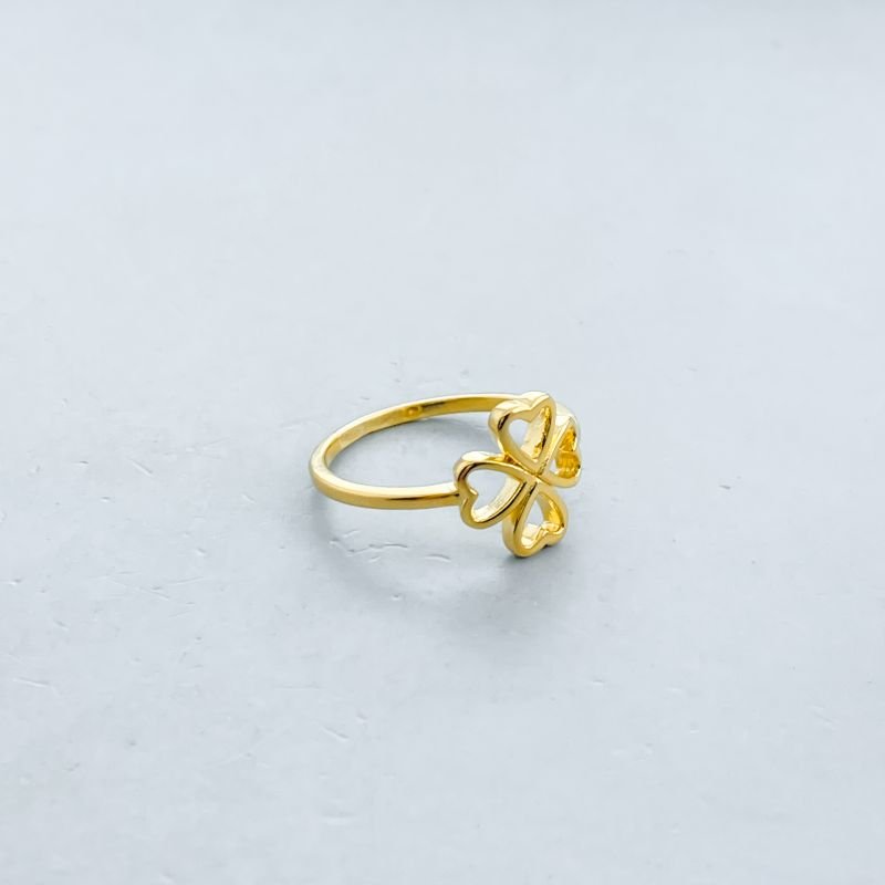 Anel Semijoia Delicado Vazado Trevo