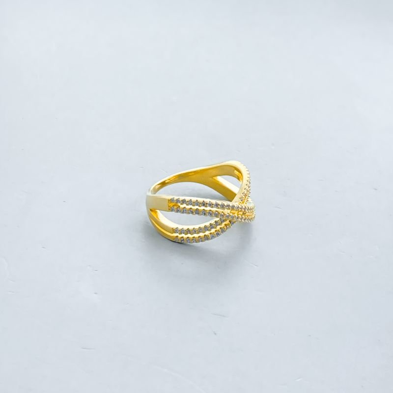 Anel Semijoia Grande Cravejado com 4 Aros Cruzados