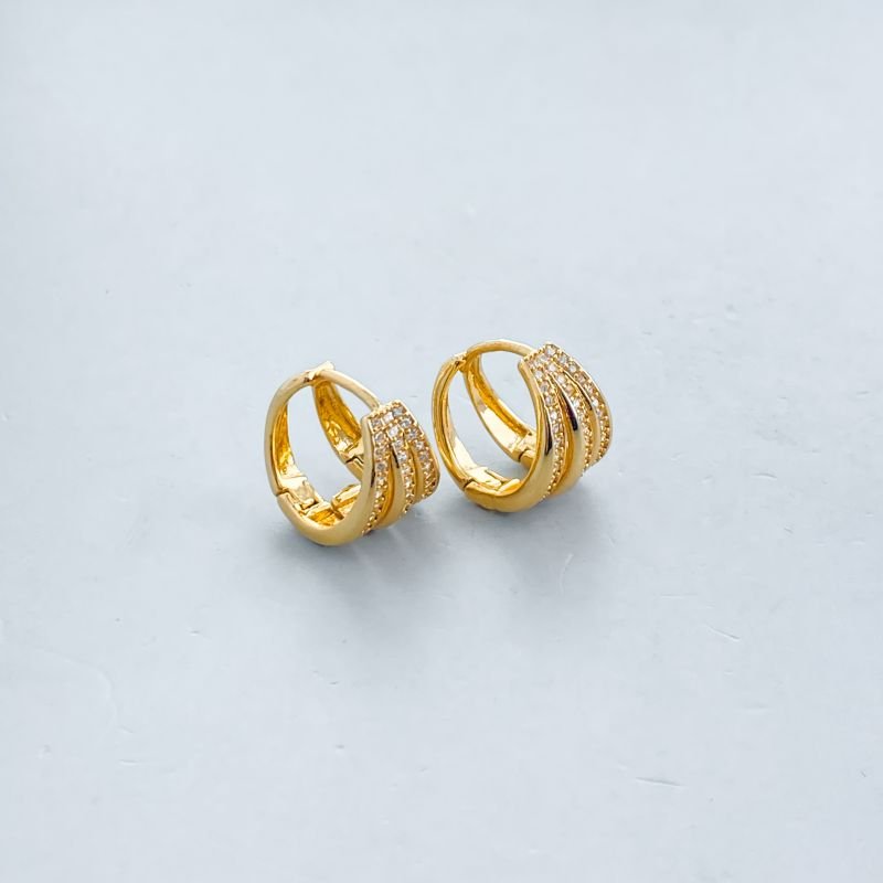 Argola Banho Diamante Cravejado com 3 Garras