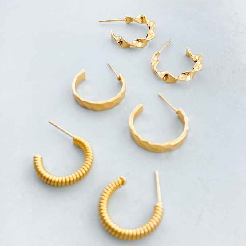 Argola Banho Diamante Kit com 3 Media Torcida, Amassada e Mola