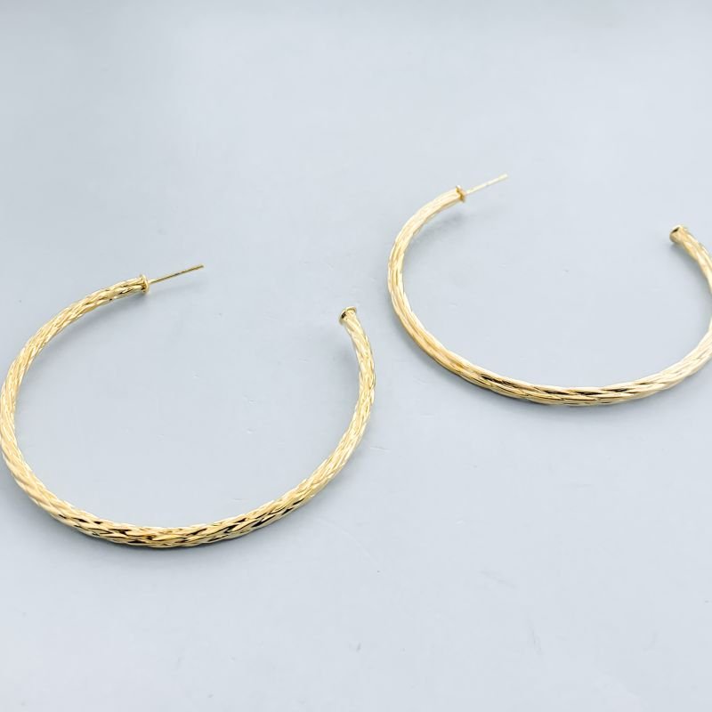 Argola Banho Diamante Maximalista Africana Relevo Trancado