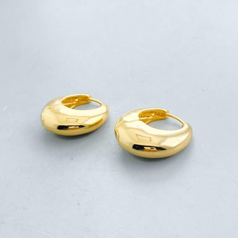 Argola Banho Diamante Média Lisa Redonda