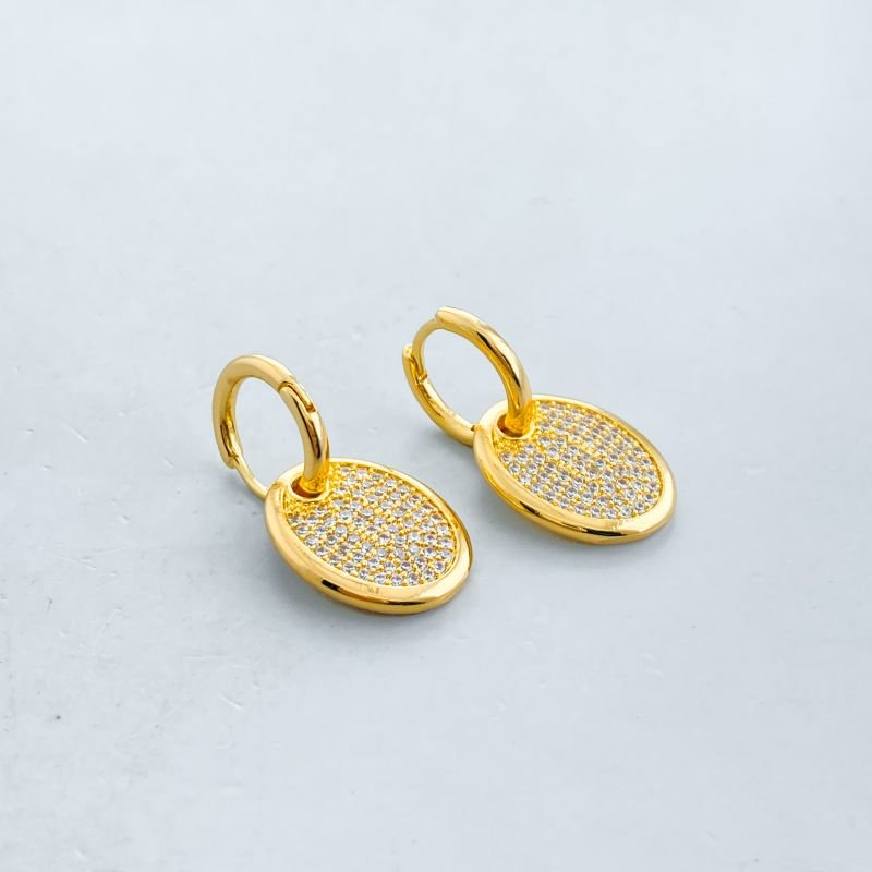 Argola Banho Diamante Médio Cravejado Pêndulo Oval