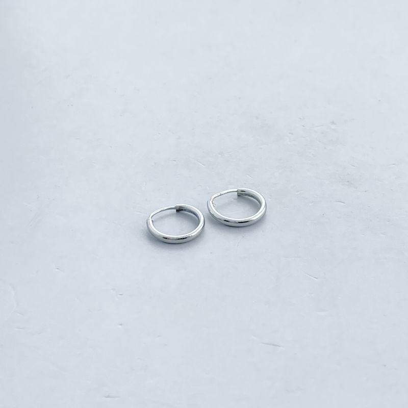 Argola Banho Ouro Branco Segundo Furo Lisa Fina Fechada