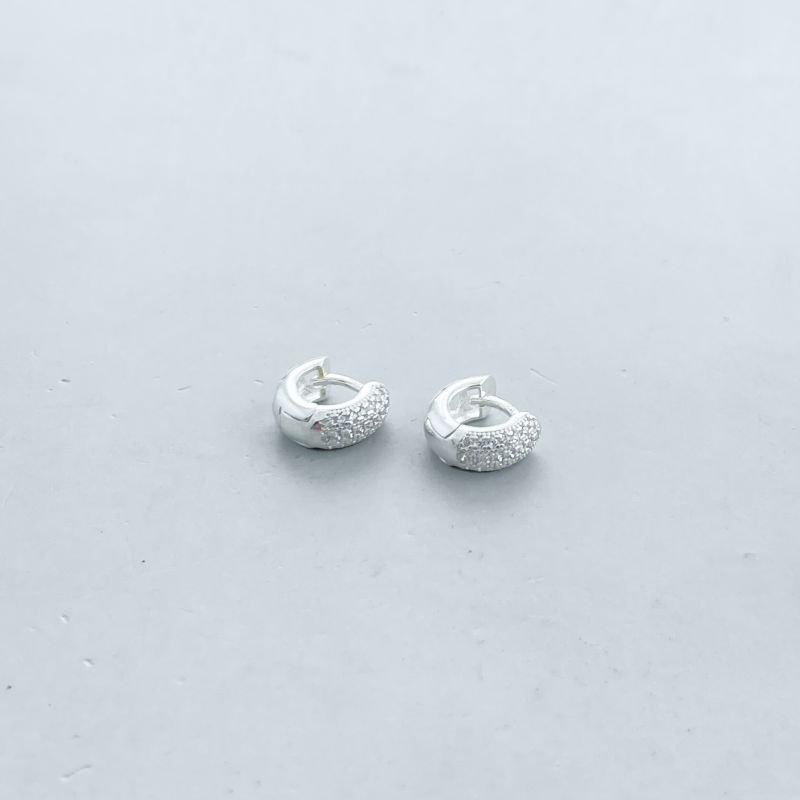 Argola Prata925 com 3 Fileiras Cravejada Zircônia Pequeno