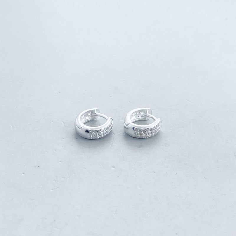 Argola Prata925 Pequena Cravejado com 2 Fileiras Zircônias Fundo Vazado