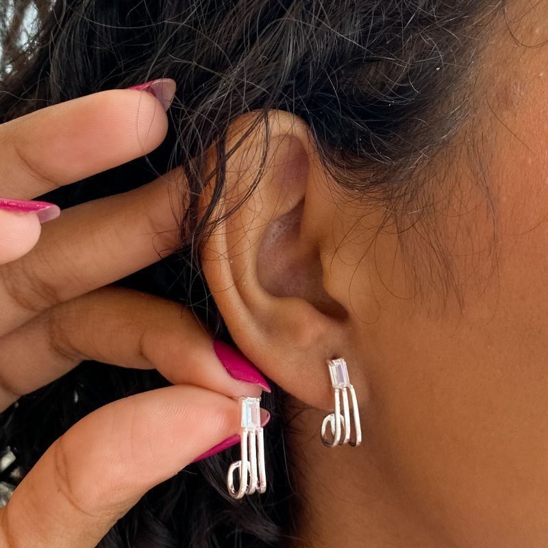 Argola Prata925 Pequeno com 3 Aros Lisos Pedra Baguete