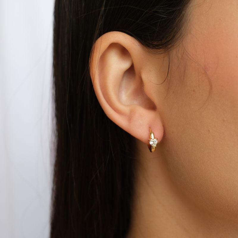 Argola Semijoia Aro Liso Zircônia Coração