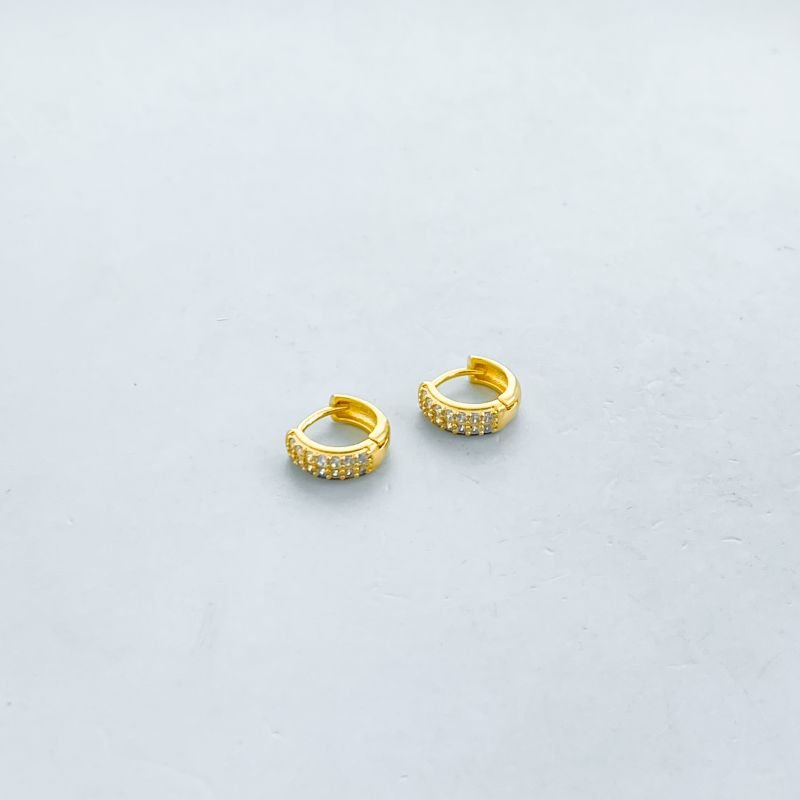 Argola Semijoia Cravejada Boleada com 2 Fileiras