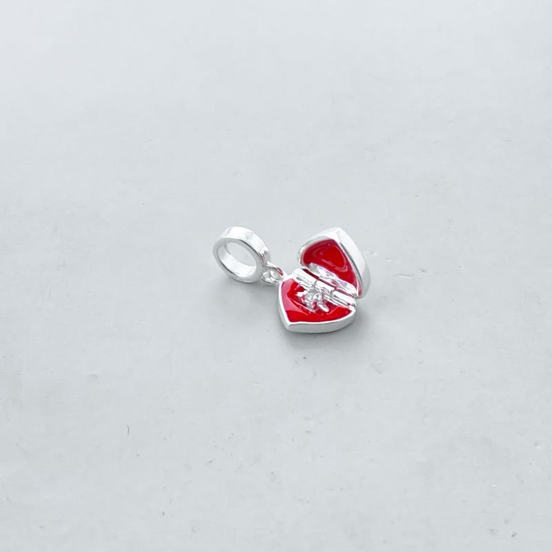 Berloque Prata925 Caixa de Presente Coração com Anel Solitário