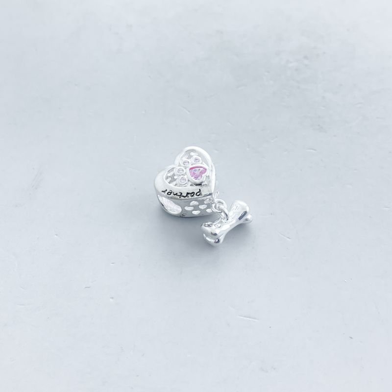 Berloque Prata925 Separador Coração Vazado Patinha Cravejada e Ossinho