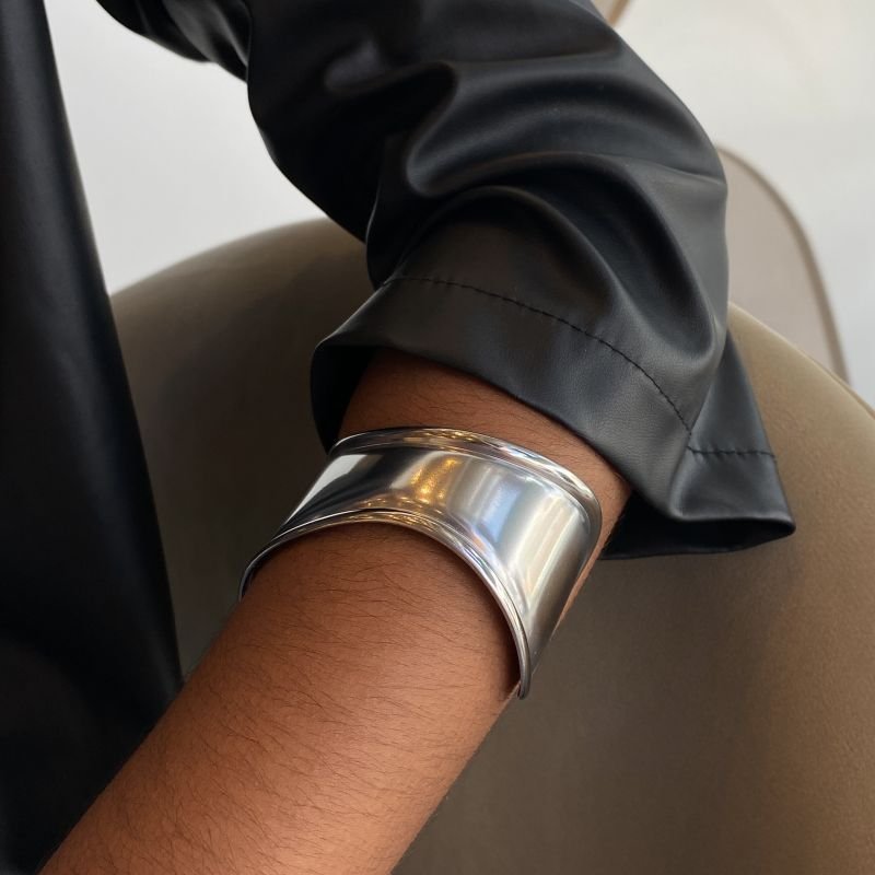 Bracelete Aço Inox Aro Liso Curvado com Borda