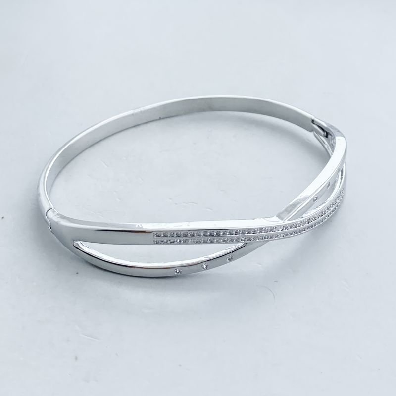 Bracelete Banho Diamante Fino Cravejado Duplo Cruzado Vazado