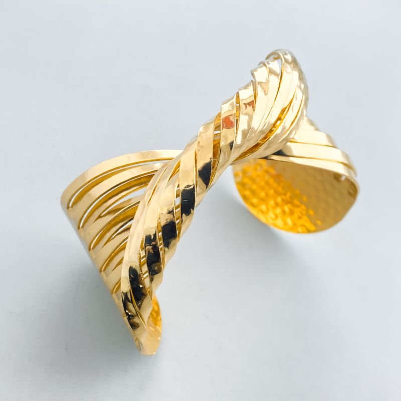 Bracelete Banho Diamante Maximalista Aro Torcido