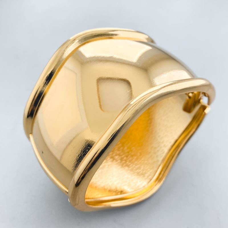 Bracelete Banho Diamante Maximalista Liso Borda Ondulada