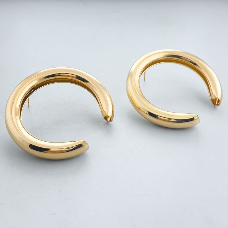 Brinco Banho Diamante Maximalista Liso Aro U