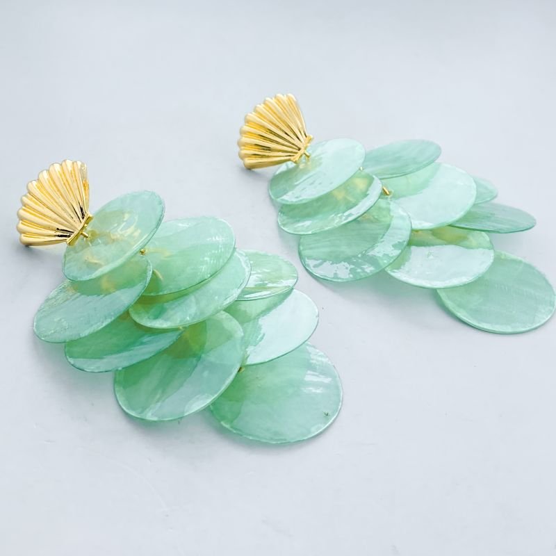 Brinco Banho Diamante Maximalista Liso Pêndulos Redondos Acrílicos Base Concha