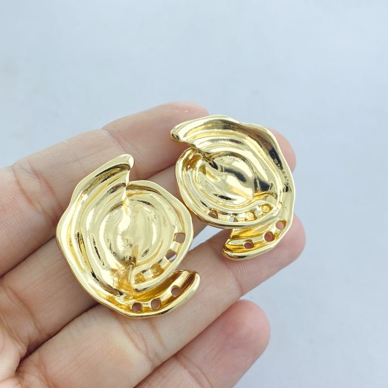 Brinco Banho Diamante Médio Liso Redondo com 2 Metades Orgânico