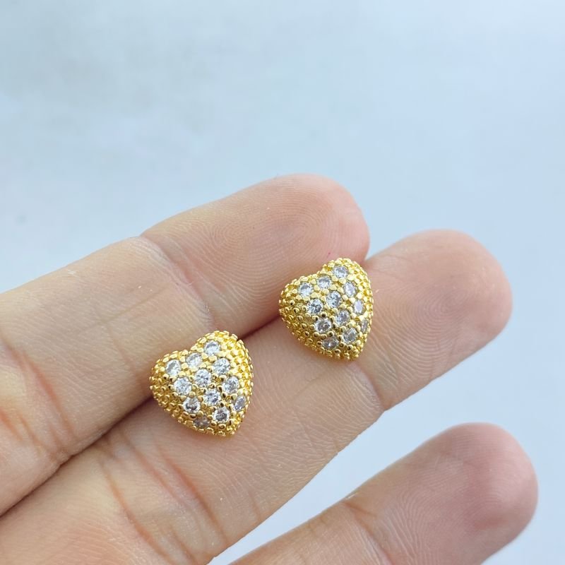 Brinco Banho Diamante Pequeno Cravejado Coração Borda Craquelada
