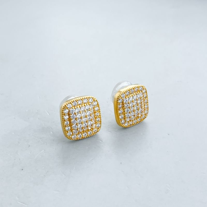 Brinco Banho Diamante Pequeno Pressão Cravejado Quadrado