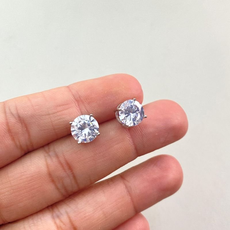 Brinco Banho Ouro Branco Ponto de Luz com 4 Garras