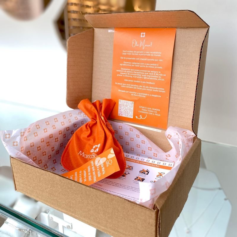 Brinco Bijuteria Gotas Lisa e Vazada Grande