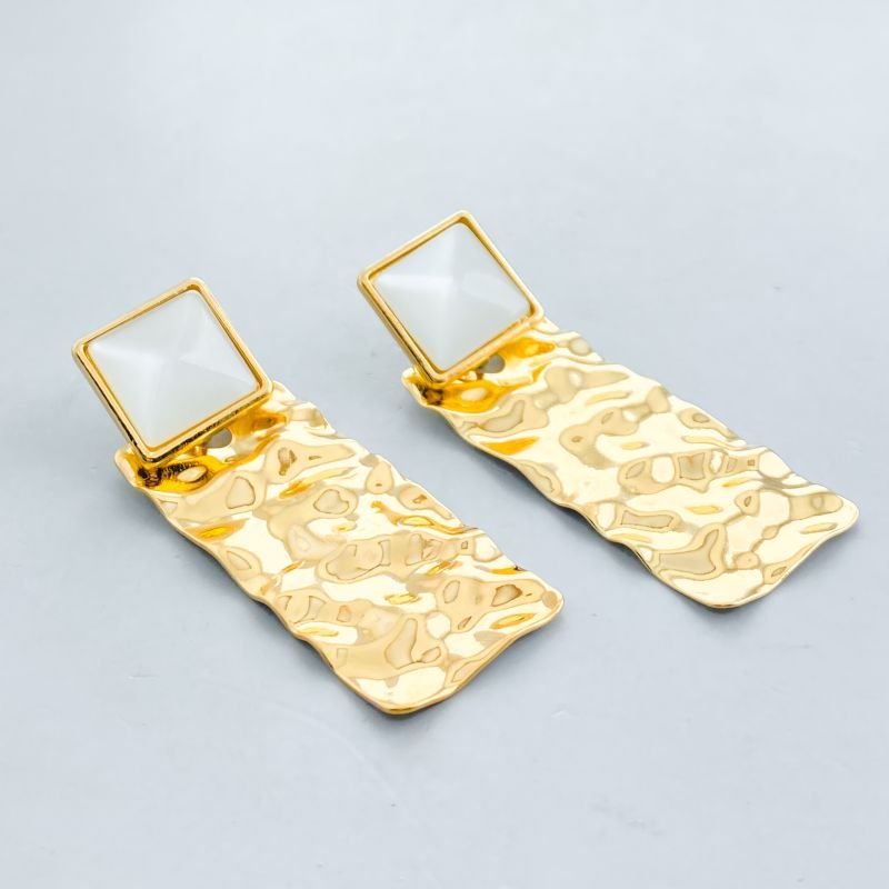 Brinco Bijuteria Grande Orgânico Retangulo Base Madre Pérola