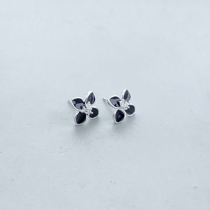 Brinco Prata925 Flor com 4 Pétalas Resinado com 3 Pedrinhas Zircônia Pequeno
