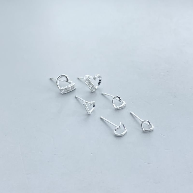 Brinco Prata925 Kit com 3 Pequeno Vazado Coração Metade Cravejado e Baguetes