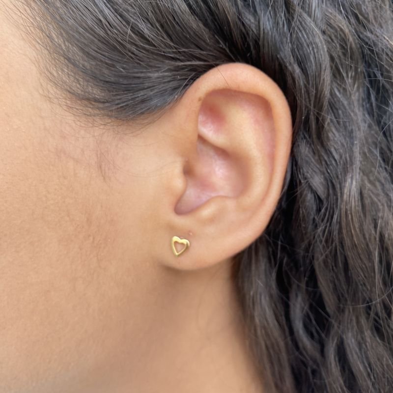 Brinco Semijoia Coração Vazado Proteção PP