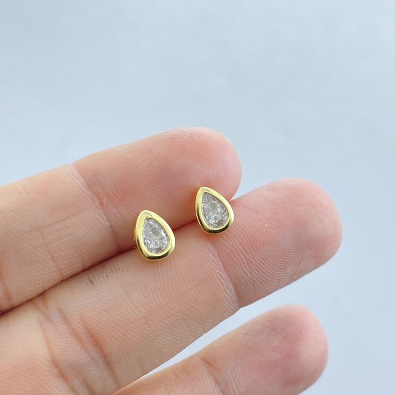 Brinco Semijoia Gota Zircônia Borda Lisa