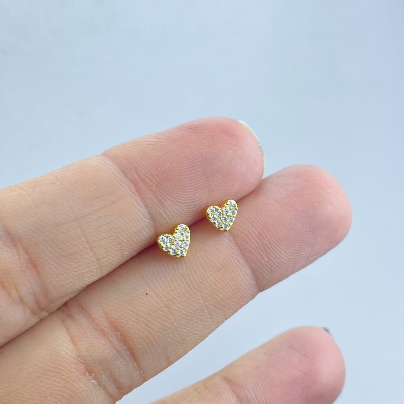 Brinco Semijoia Minimalista Cravejado Coração