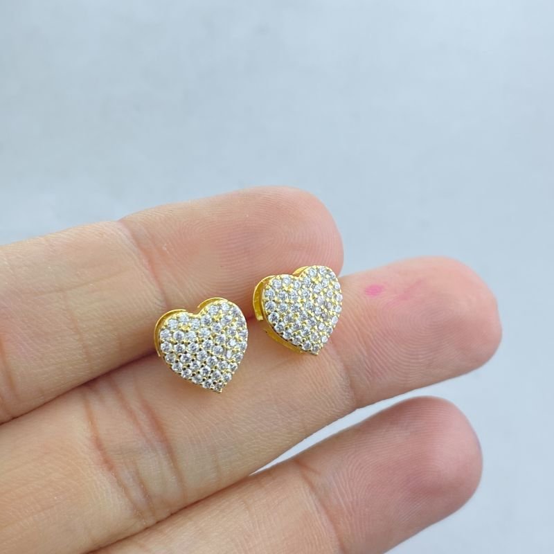 Brinco Semijoia Pequeno Cravejado Coração 3d