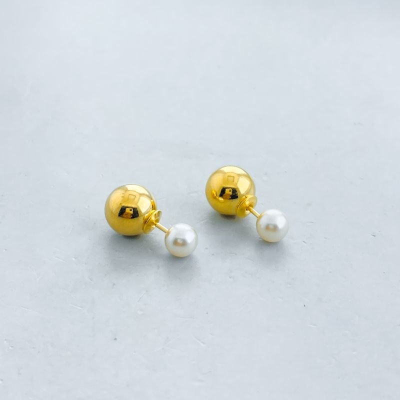 Brinco Semijoia Pequeno Liso Bola e Pérola