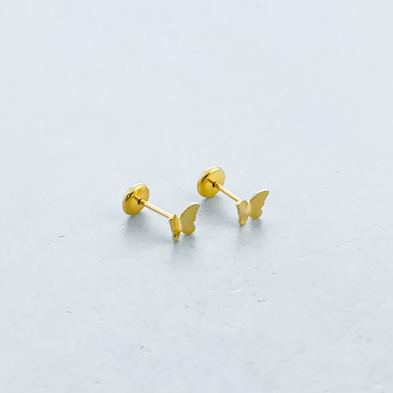 Brinco Semijoia Pequeno Liso Borboleta Proteção