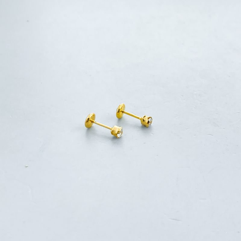 Brinco Semijoia Pequeno Pedra Pequena Borda Lisa