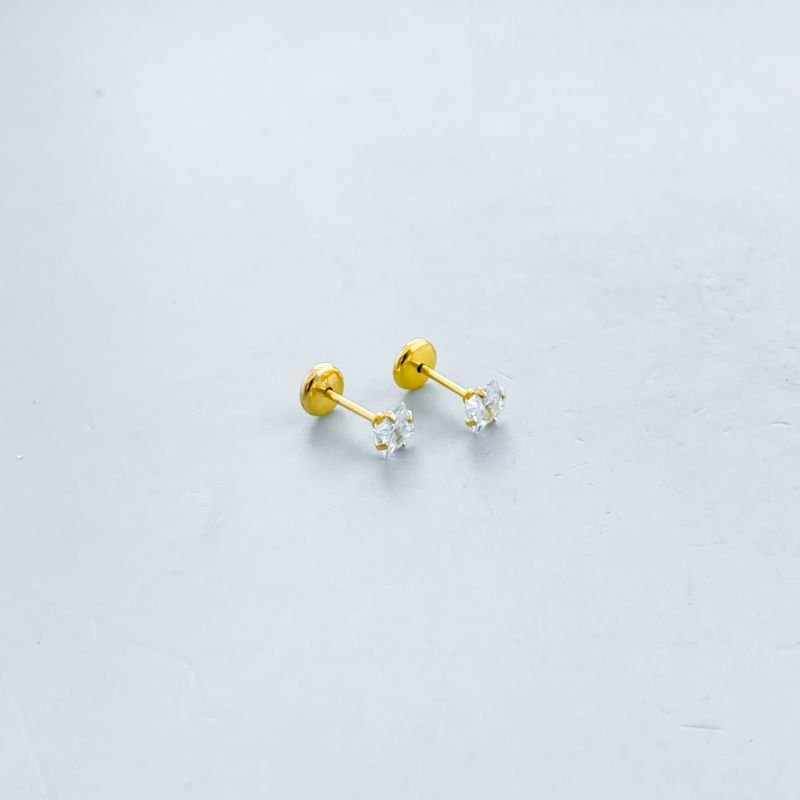 Brinco Semijoia Pequeno Pedra Quadrada Pequena