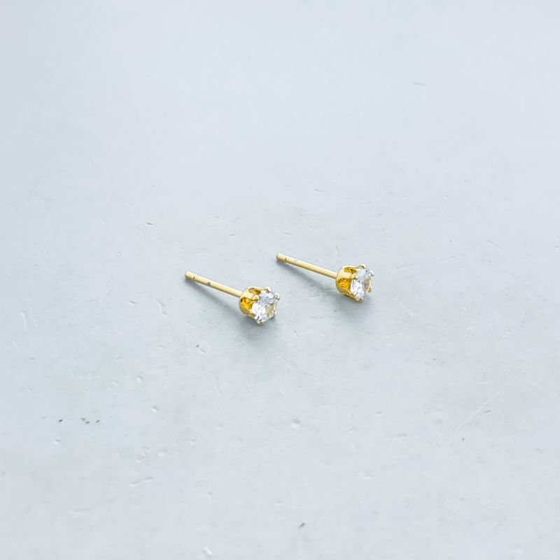 Brinco Semijoia Ponto De Luz 6 Garrinhas