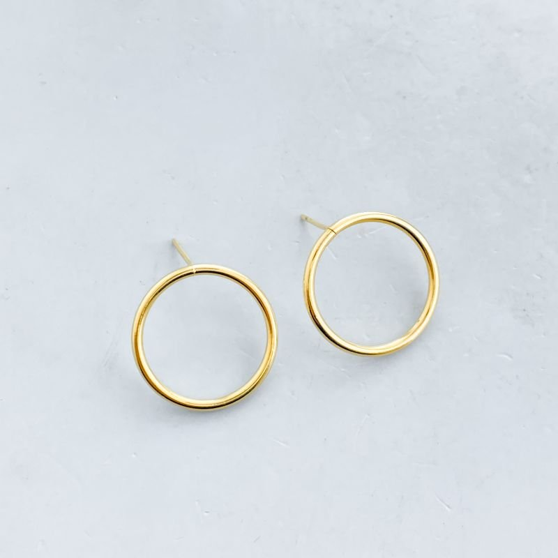 Brinco Semijoia Redondo Vazado