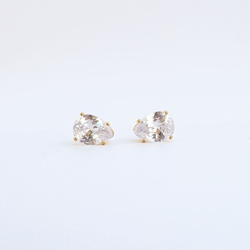 Brinco semijoia zirconia gota 4 garrinhas