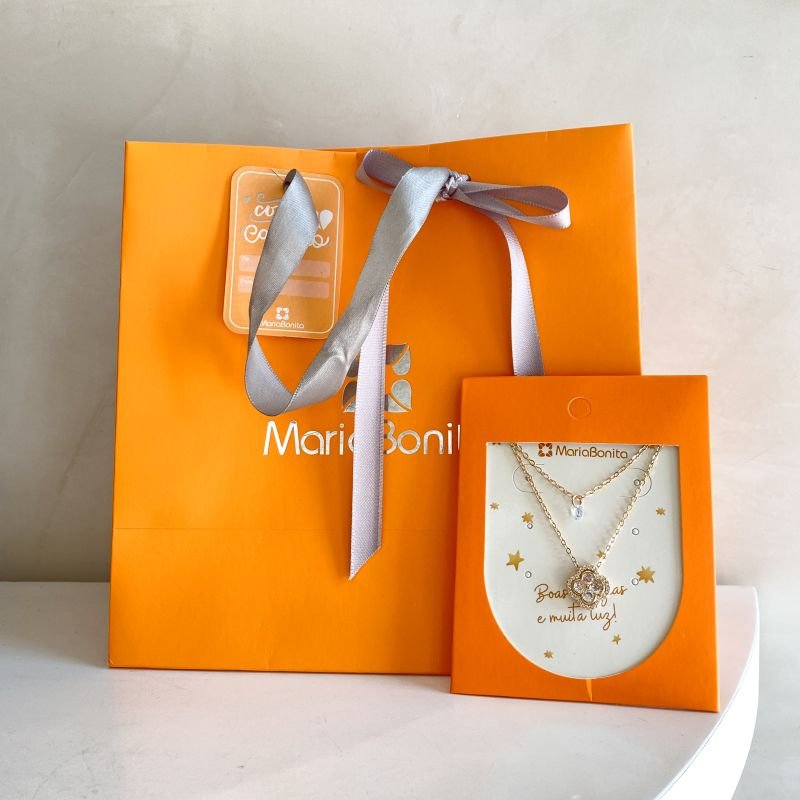 Cartela Colar Banho Diamante Duplo Trevo Cravejado e Ponto de Luz