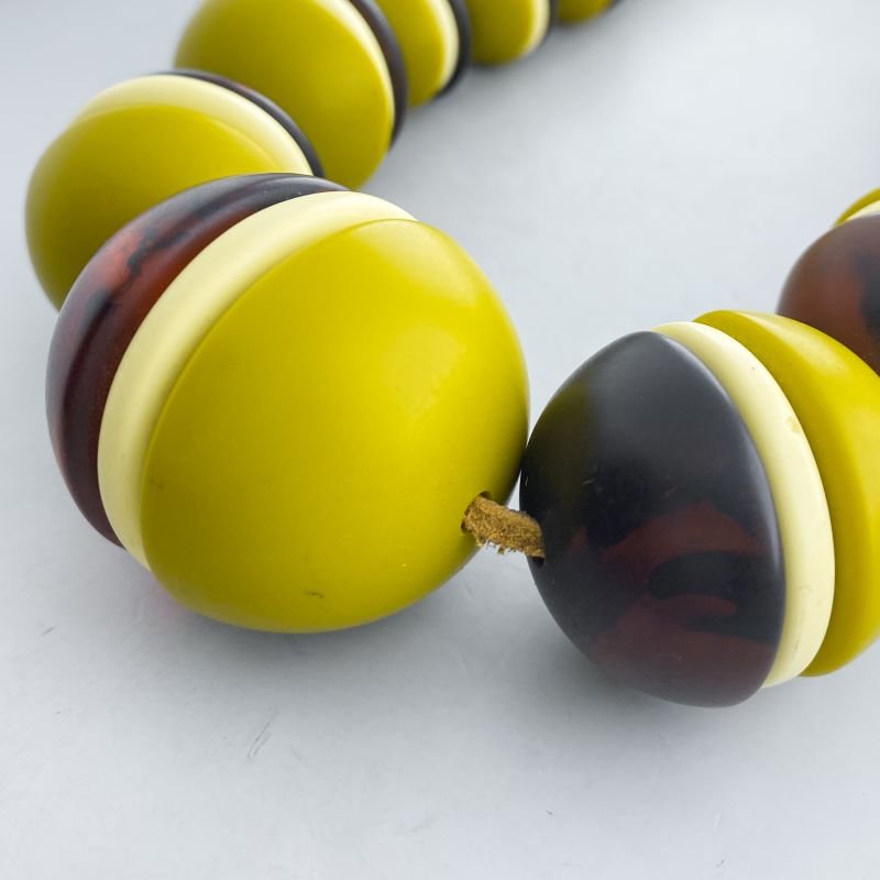 Colar Artesanal Bolas Acrílicas Cilindro