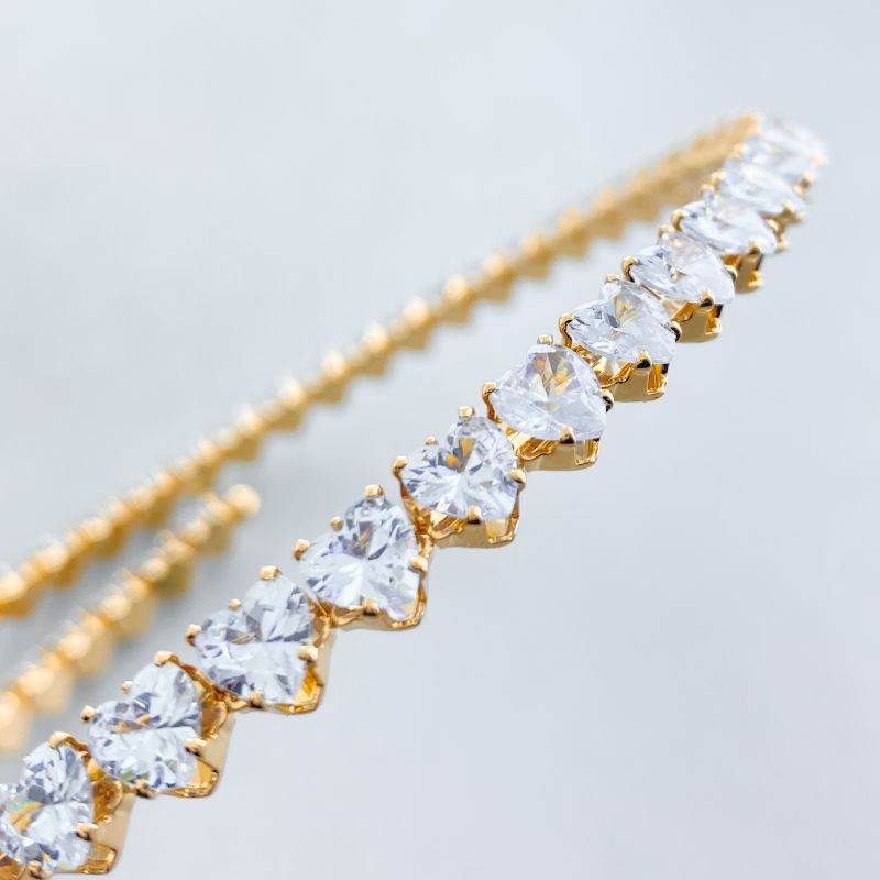 Colar Banho Diamante Choker Aro Maleável Pedras Corações
