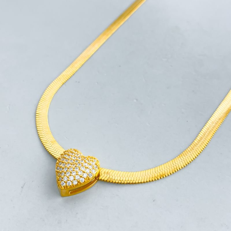 Colar Banho Diamante Choker Malha Coração Cravejado