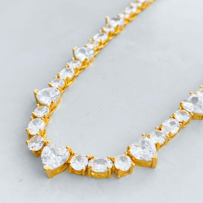 Colar Banho Diamante Choker Riviera Pedras Redondas Ovais e Coração